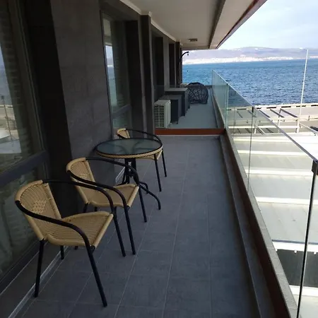 Апартамент Private Apartment In Paradiso Aparthotel Nessebar Apartment Elite Несебър